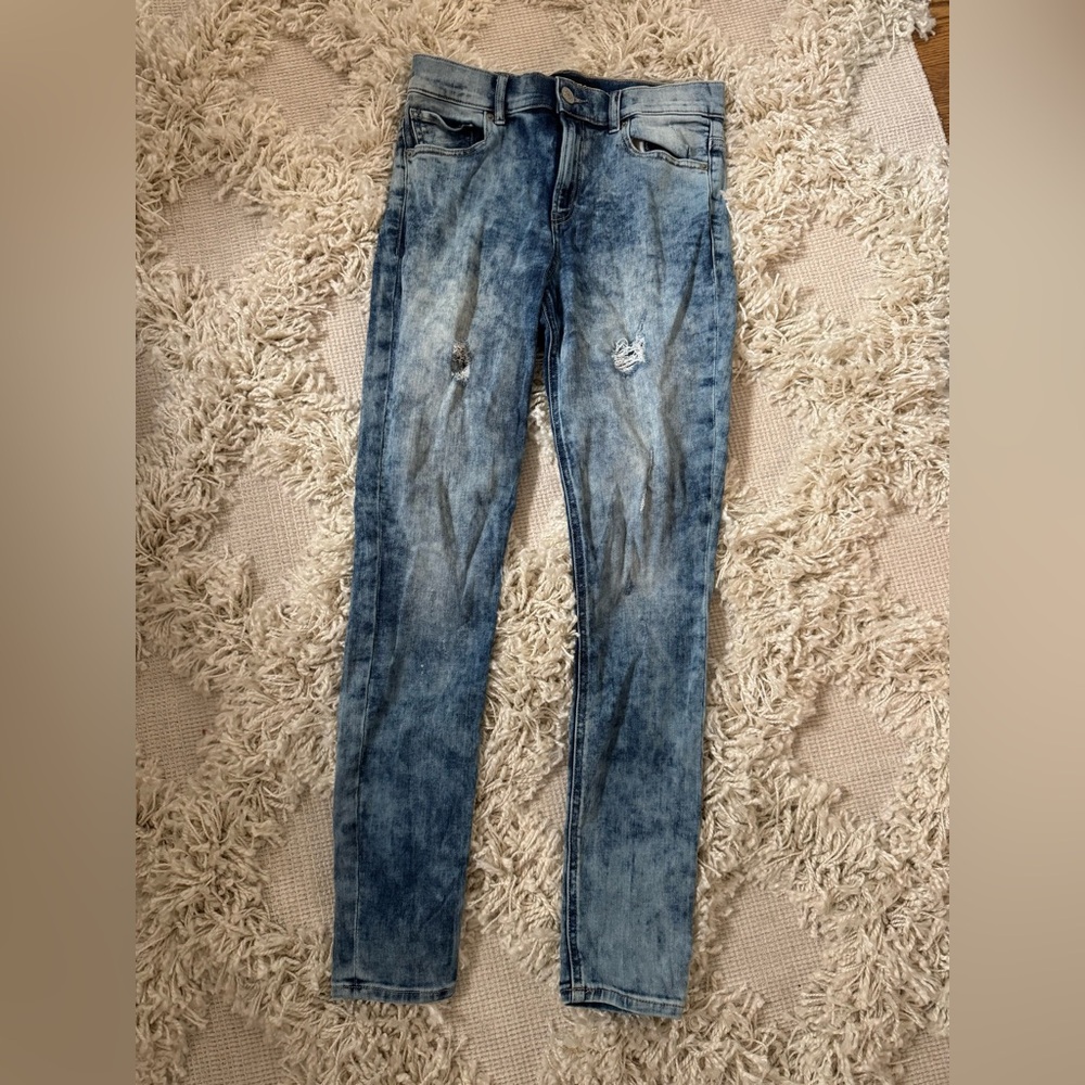 3/$30 BUNDLE SALE - Express Women's Skinny Jeans in Light Blue Wash